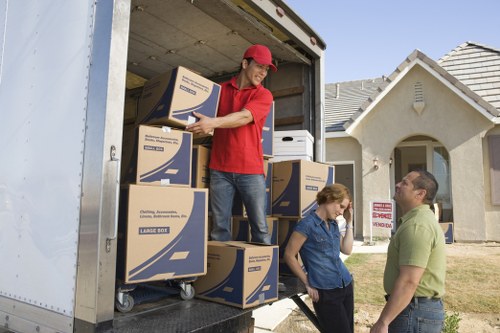 Local moving van service for homes and businesses in Kew